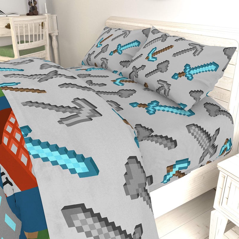 Jay Franco Minecraft Isometric 5 Piece Full Bed Set - Includes Comforter & Sheet Set - Bedding Features Creeper - Super Soft Fade Resistant Polyester - (Official Minecraft Product) - Image 5